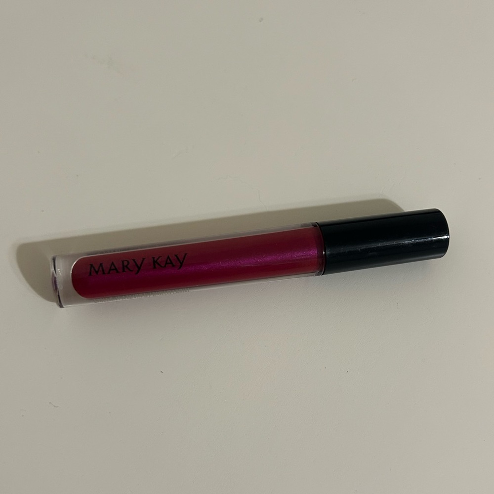 Mary Kay Unlimited Lip Gloss Berry Delight